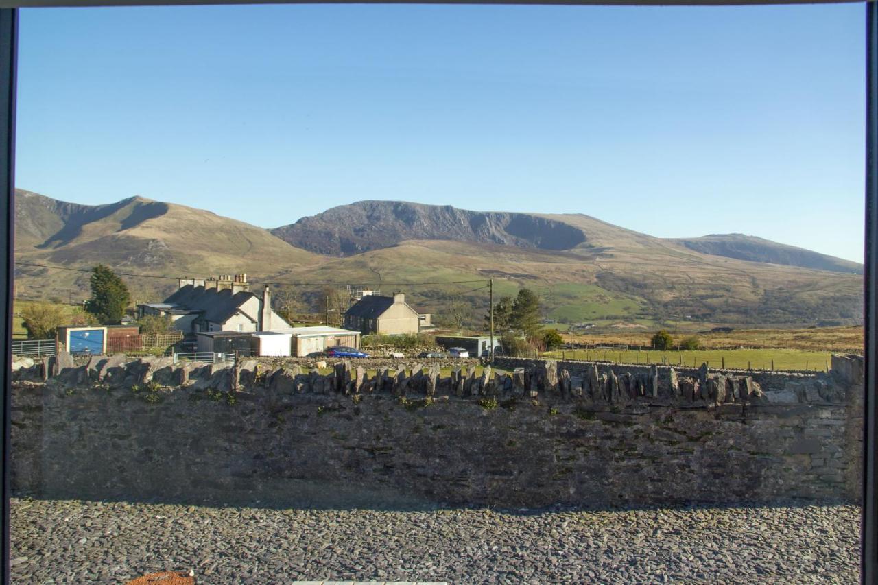 Canolfan Y Fron Nantlle エクステリア 写真