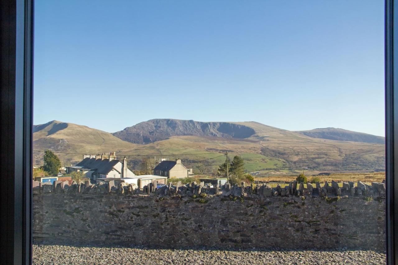 Canolfan Y Fron Nantlle エクステリア 写真